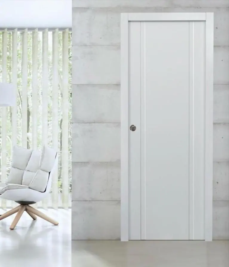 Puerta lacada en blanco